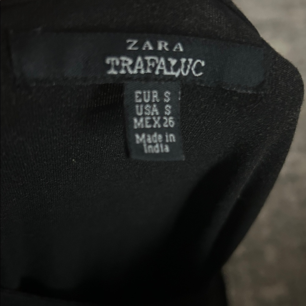 Zara Trafaluc Small midi beaded embroidered Black Dress with Geometric Pattern - Picture 6 of 8